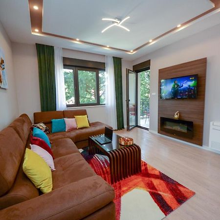 Pine 1 Apartment In The Center Τρέμπινιε Εξωτερικό φωτογραφία